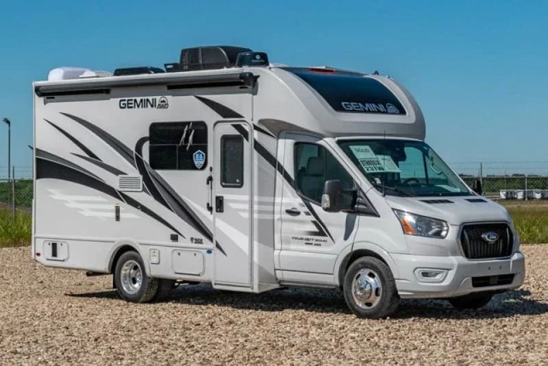 Class B RVs Great for Towing Thor Gemini 23TW Exterior