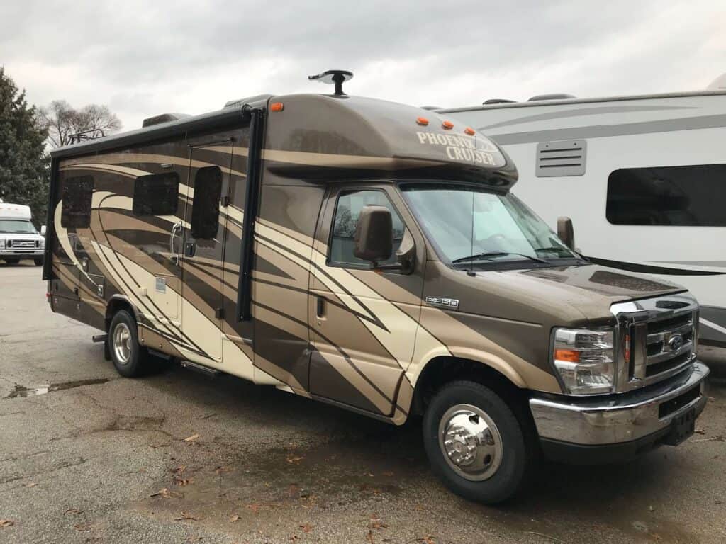 Class C RV Under 25 Feet Phoenix Cruiser 2351 Exterior