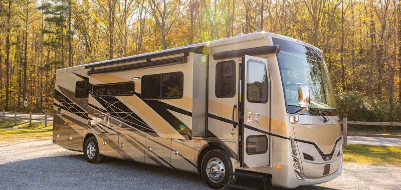 Best RVs For Seniors Tiffin Allegro Breeze 33BR Exterior