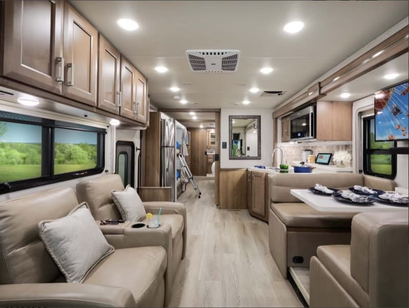 Class A motorhomes for Large Families Thor Palazzo 37.6 Interior