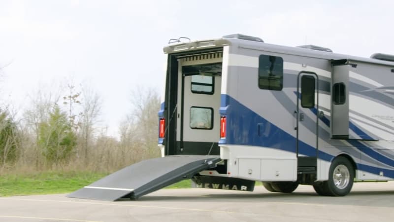 Factors That Affect Your Motorhome’s Tow Capacity GAWR