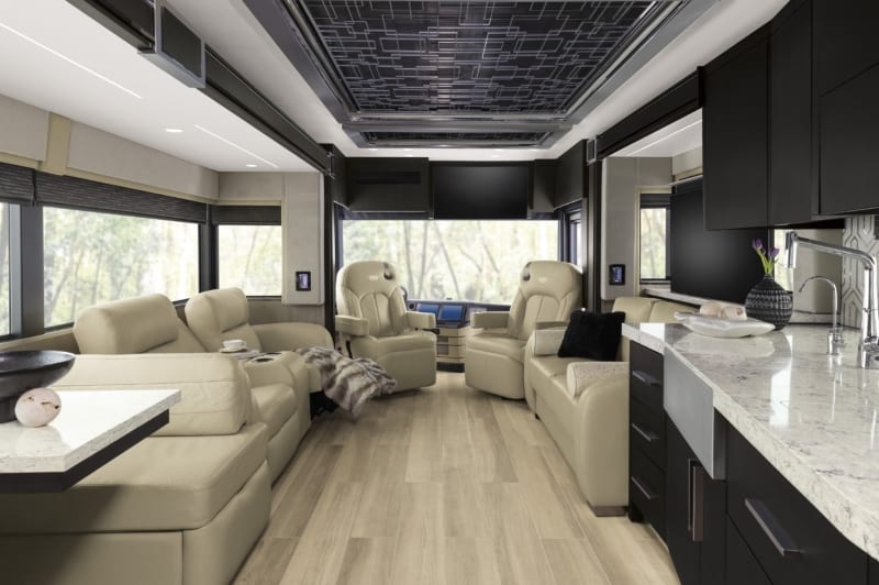 Class A Motorhomes That Can Tow 15,000 lbs Newmar King Aire 4596 Interior