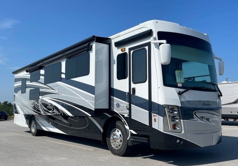 Forest River Berkshire XL 40C Exterior